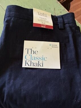 Croft & Barrow Men's Classic Khaki Flat-Front Pants - Navy - NWT